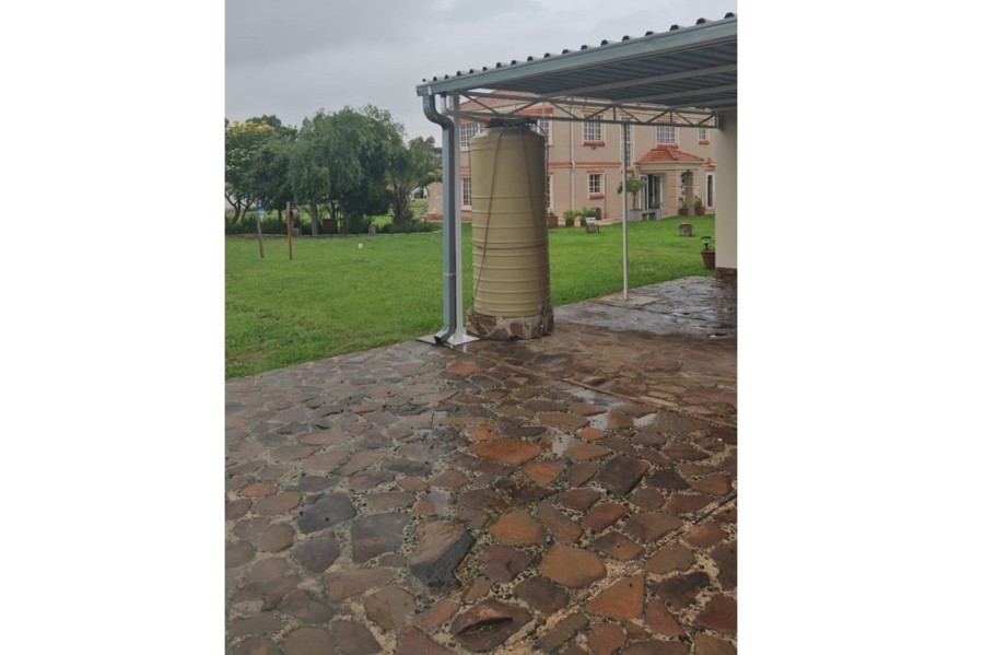 6 Bedroom Property for Sale in Vaaldam SH Free State